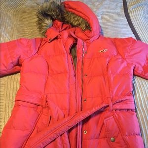 Red hollister puffer jacket with removable hood